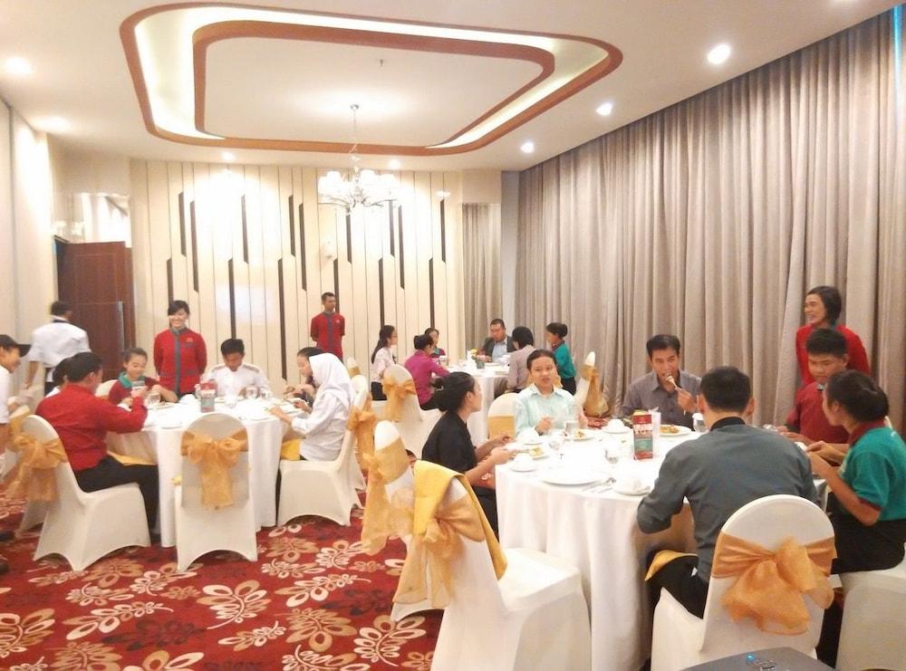 Agria Hotel Bogor Exterior foto
